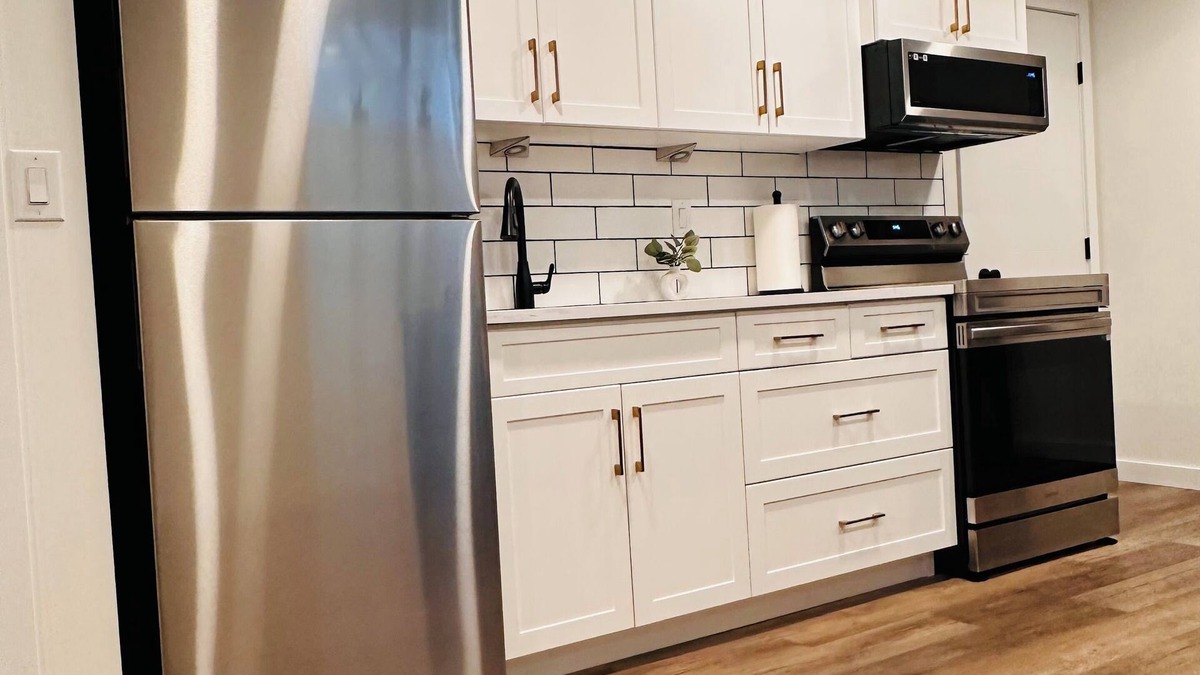 Saskatoon Downtown Apartment | Modern private suite basement retreat