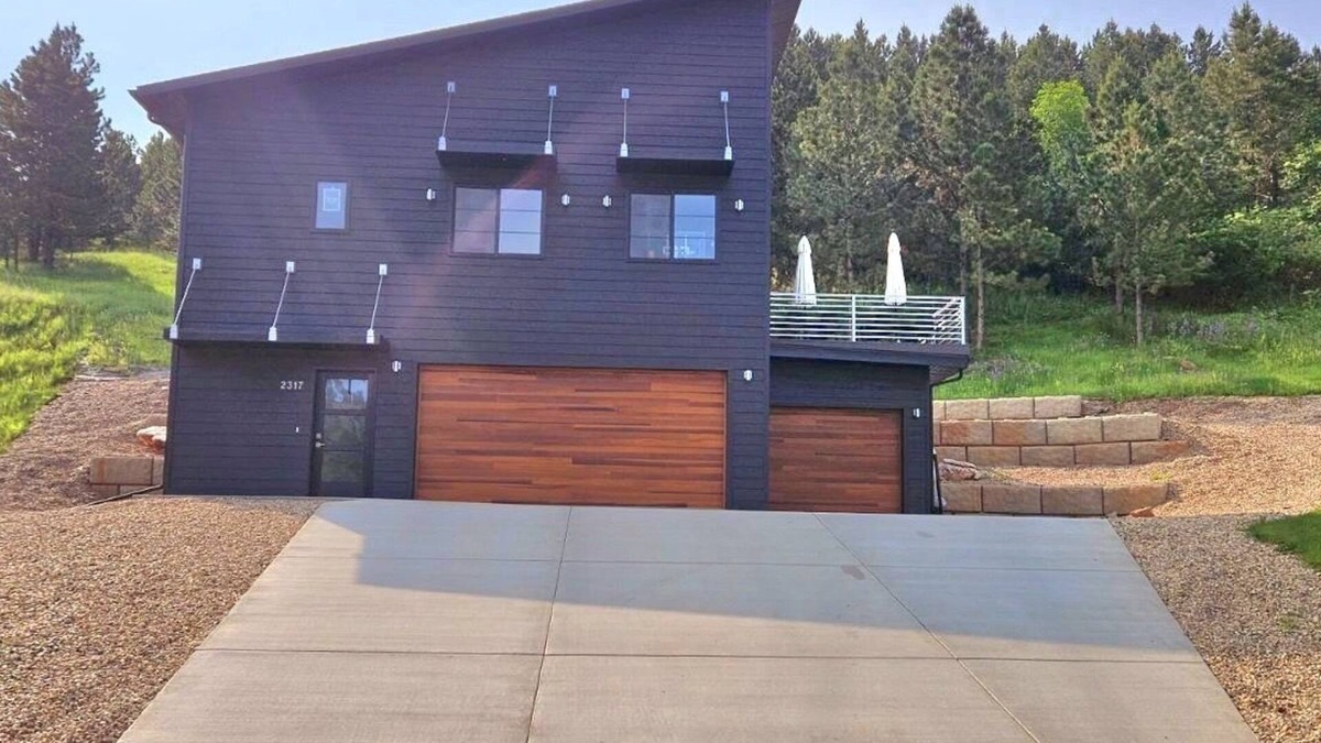 Spearfish House | Modern Rally Rental in the Heart of Spearfish - Paved Roads!