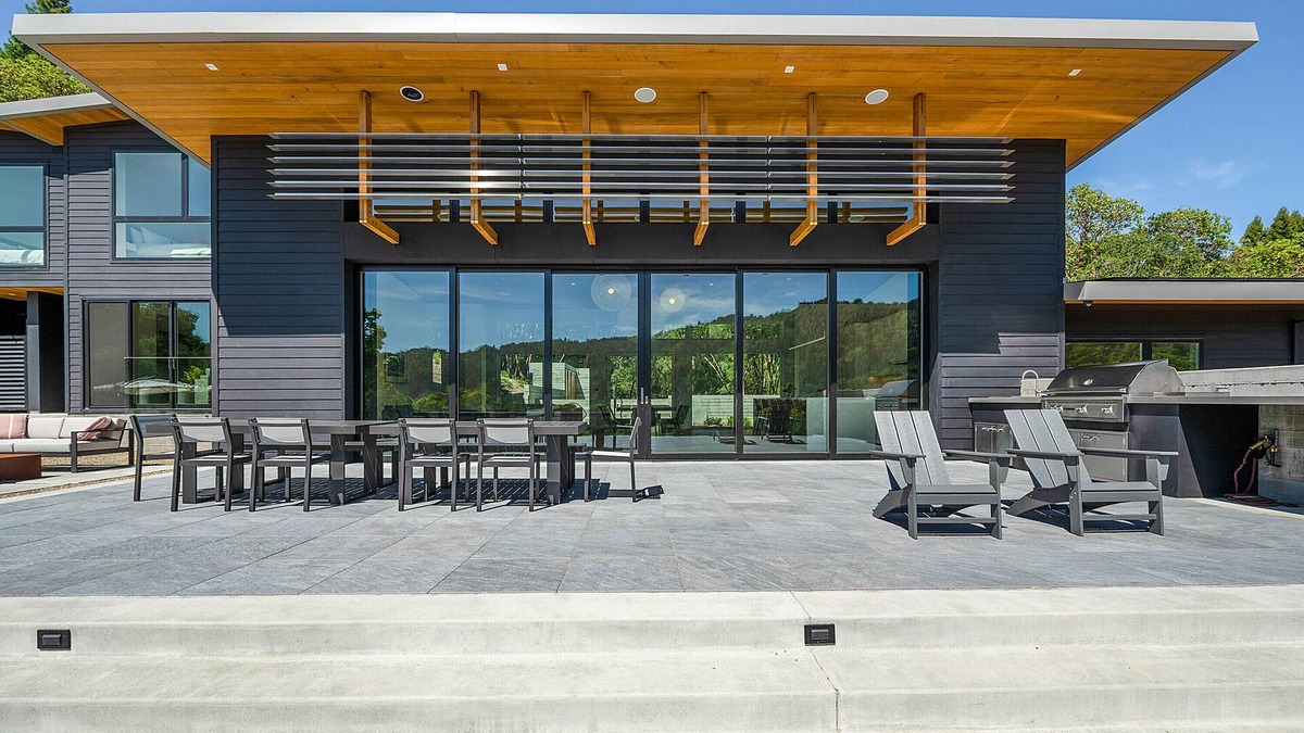 Healdsburg House | Modern, recently built home with stunning pool & beautiful views; 15 min to town