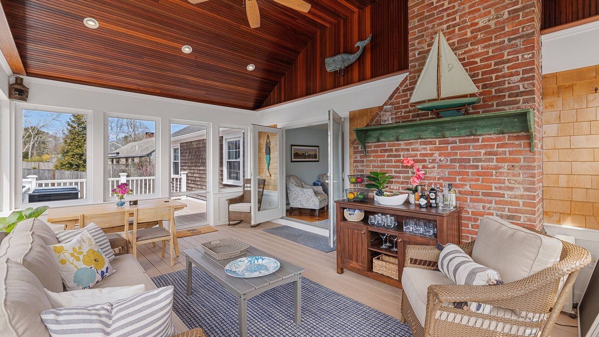 West Chatham House | Modern, RENOVATED, 3-bed PeachTree House