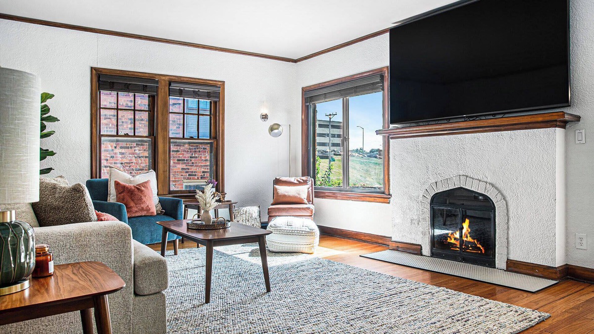 Morton Meadows House | Modern Retreat! Games, BBQ Grill, Close to Downtown!