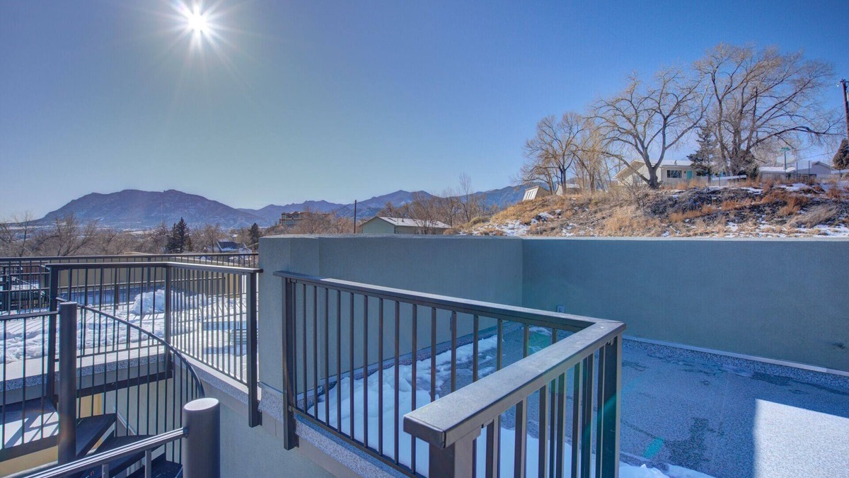 Colorado Springs Apartment | Modern Rooftop Patio New-build Townhome in COS