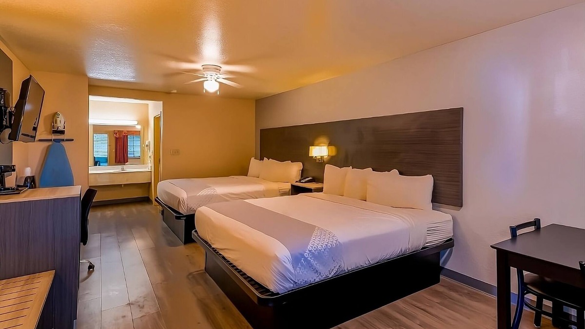 Sweet Home Hotel | Modern Room near Kelly Tank with Outdoor Pool and Free Breakfast Included