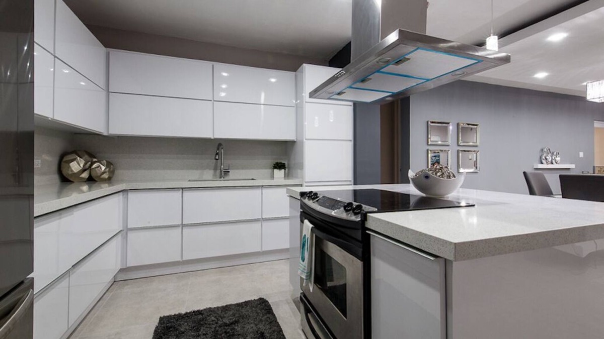 Bajura Apartment | Modern/sleek Apt, 7 mins from Jobos Beach