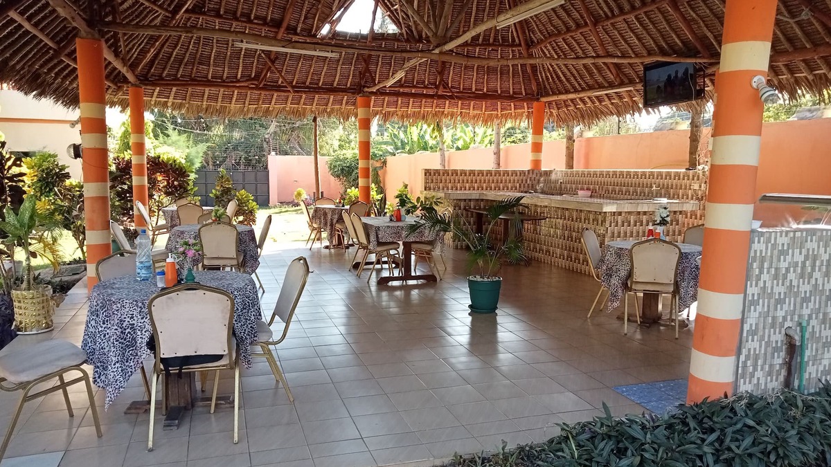 Ukunda Hotel | MODERN SOUTH HOTEL