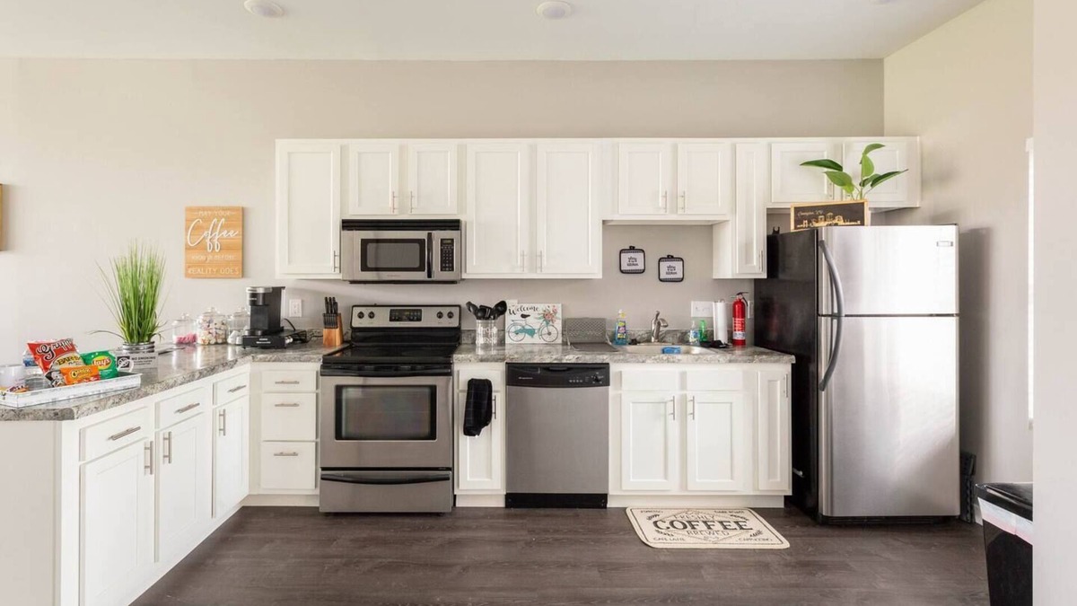 Licking Riverside Apartment | Modern + Spacious + close to Cincy