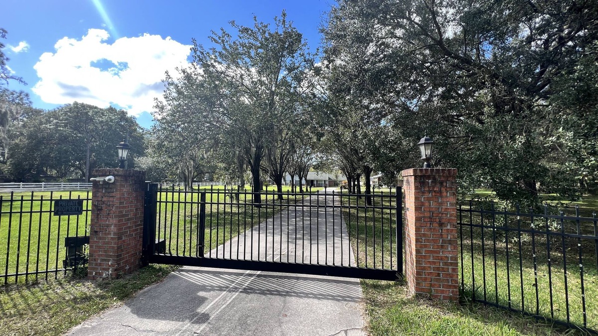 Del Rio Other | Modern Spacious Farmhouse: Jacuzzi & HUGE Outdoor Kitchen!