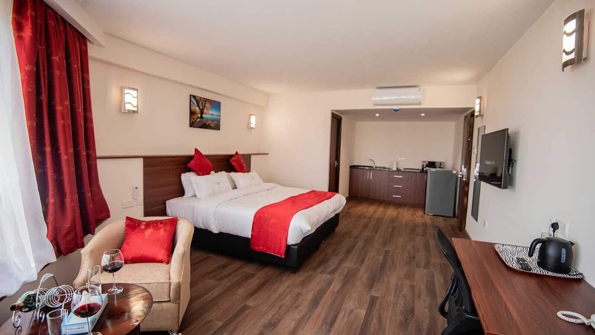 Westlands Apartment | Modern , Spacious King Studio with Kitchenette