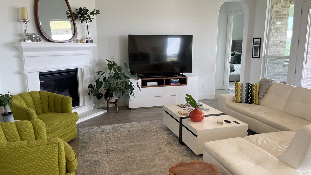 Highpointe House | Modern Spacious Living