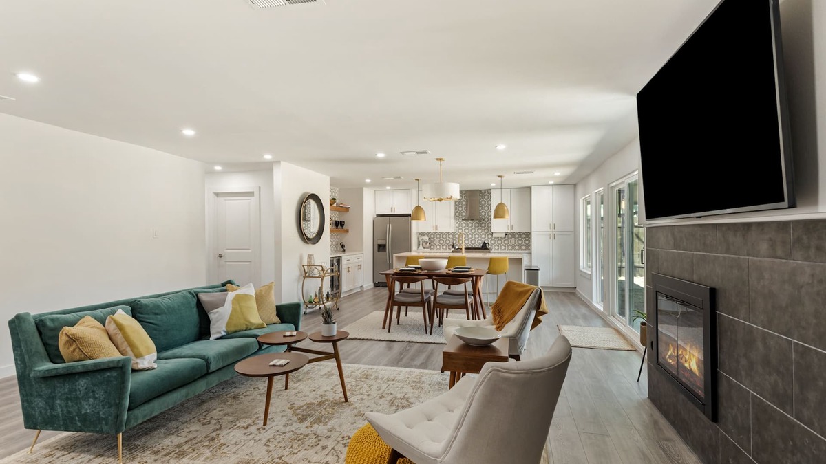University Hills House | Modern & Spacious Oasis Minutes from Downtown