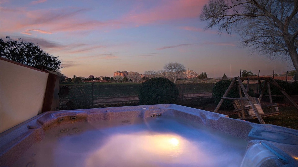 Oak Creek House | Modern Spanish style Inn with upgraded amenities and beautiful views of Sedona