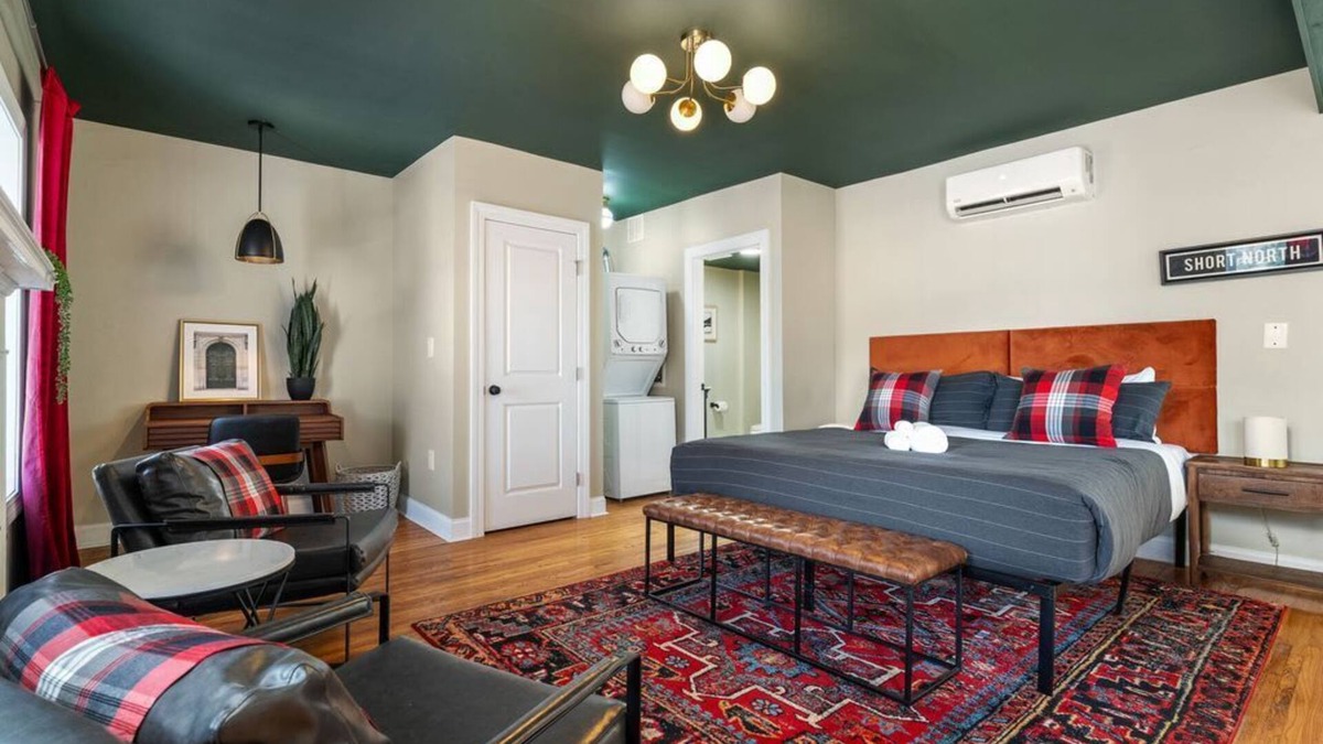 University District Apartment | Modern Studio in the heart of OSU campus