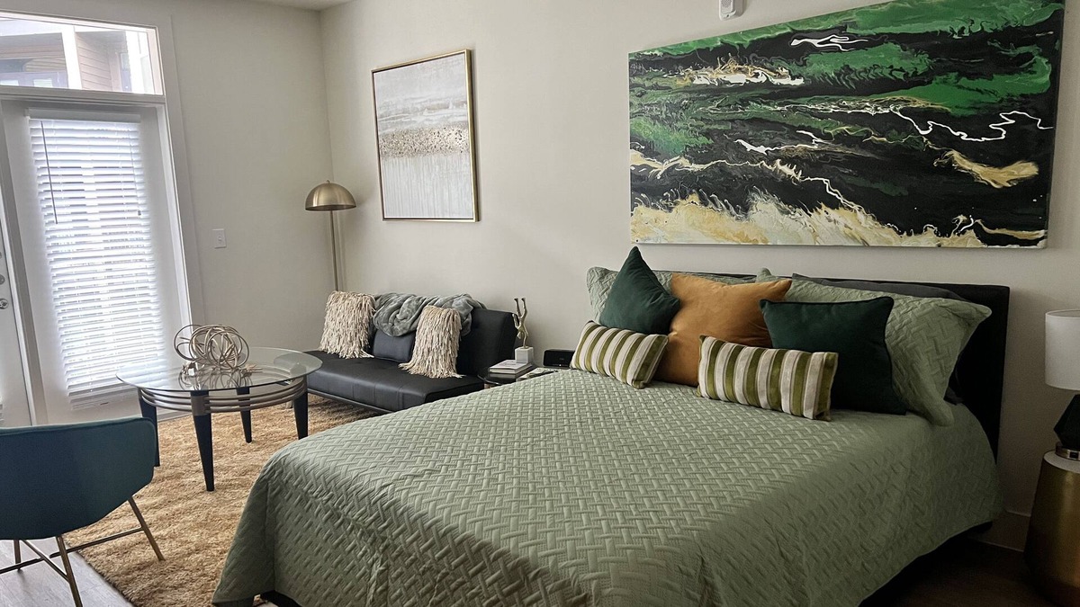 Fort Worth Apartment | Modern studio near DT Fort Worth,Stockyards,Dickies Arena