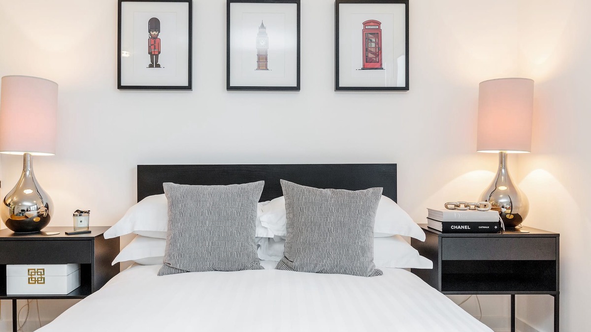 Queenstown Apartment | Modern studio on Chelsea Bridge