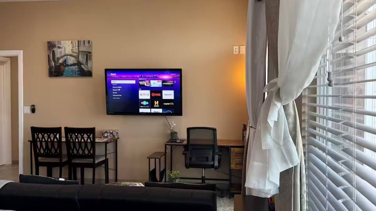 Riverside Apartment | Modern Studio w/King Bed, Balcony, Kitchenette