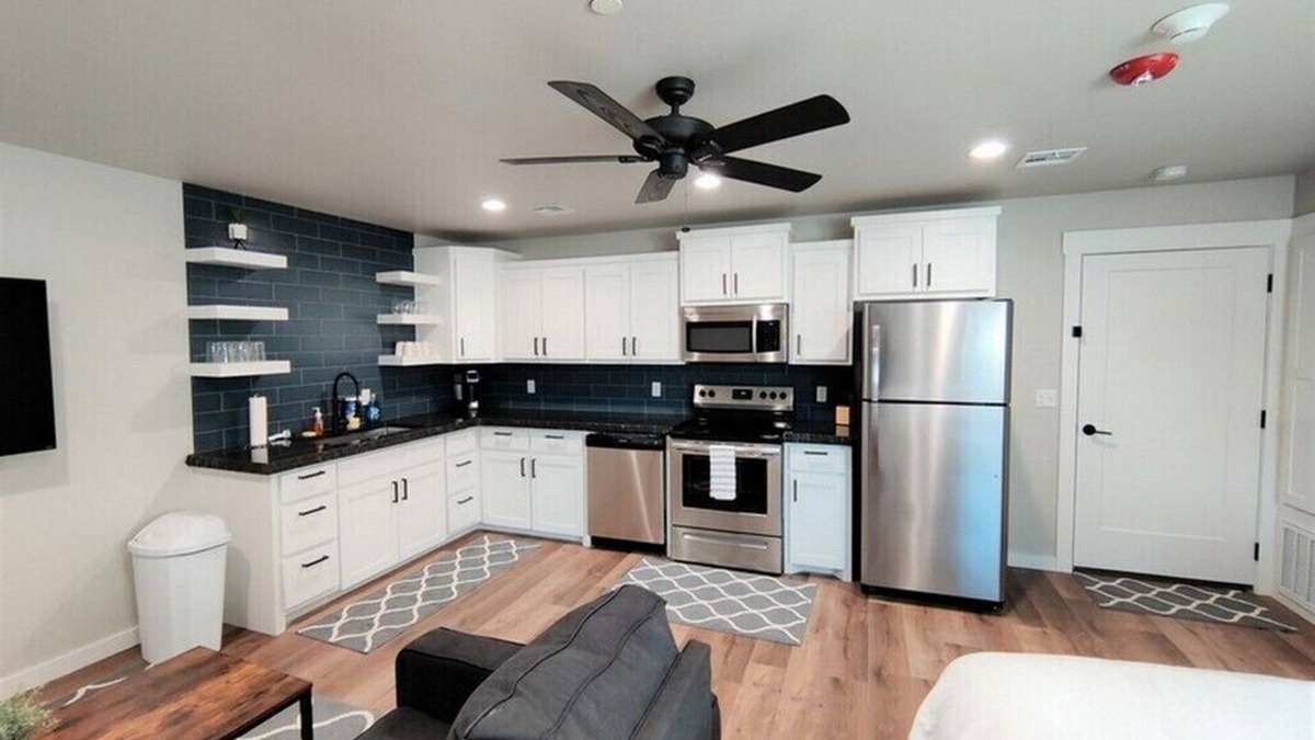 Tahlequah Apartment | Modern Studio Walk to Bars, Restaurants, Shopping #1
