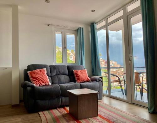 Cusco Historic Center Apartment | Modern Studio with Panoramic City View - SW4