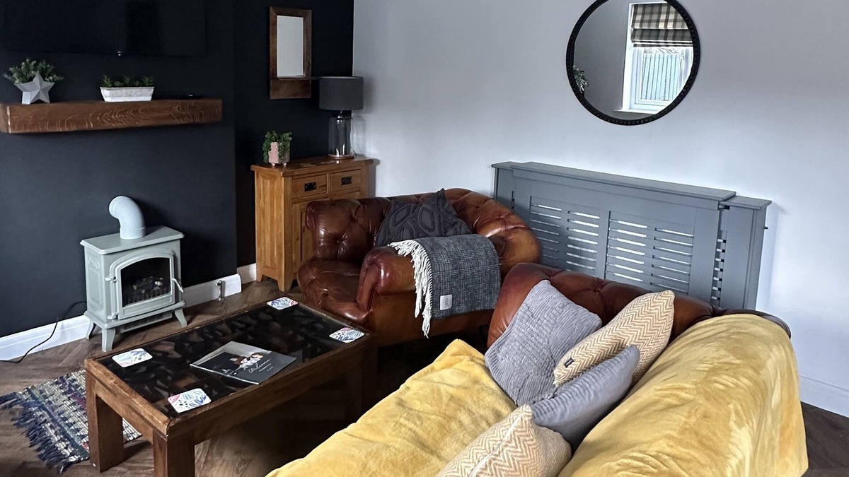 Hull House | Modern, stylish 3 bed house, FREE parking, child friendly - 5 mins from the city