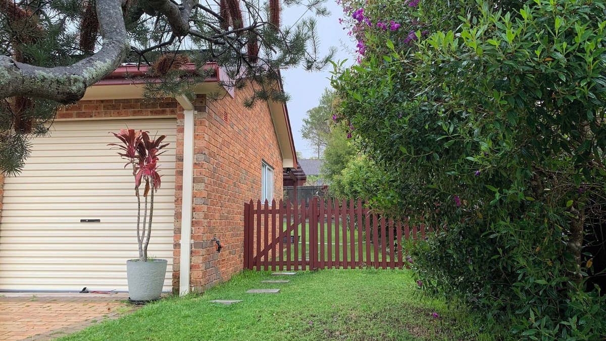 Mount Colah House | Modern Stylish Getaway with Stunning garden view Granny Flat in MC 2079