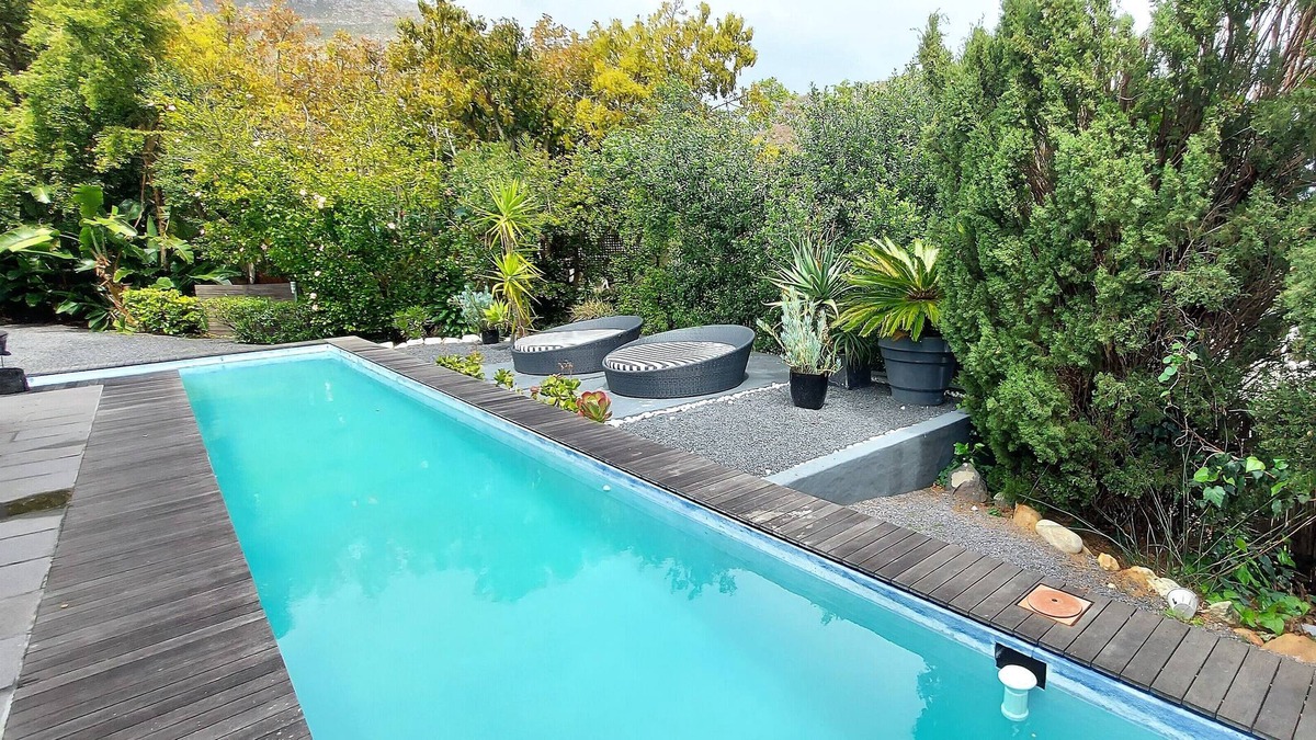 Scott Estate Villa | Modern & stylish Villa with a 14 meter lap pool