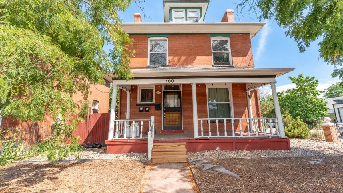 Speer Condo | Modern Suite in Denver’s Art District I Walkable