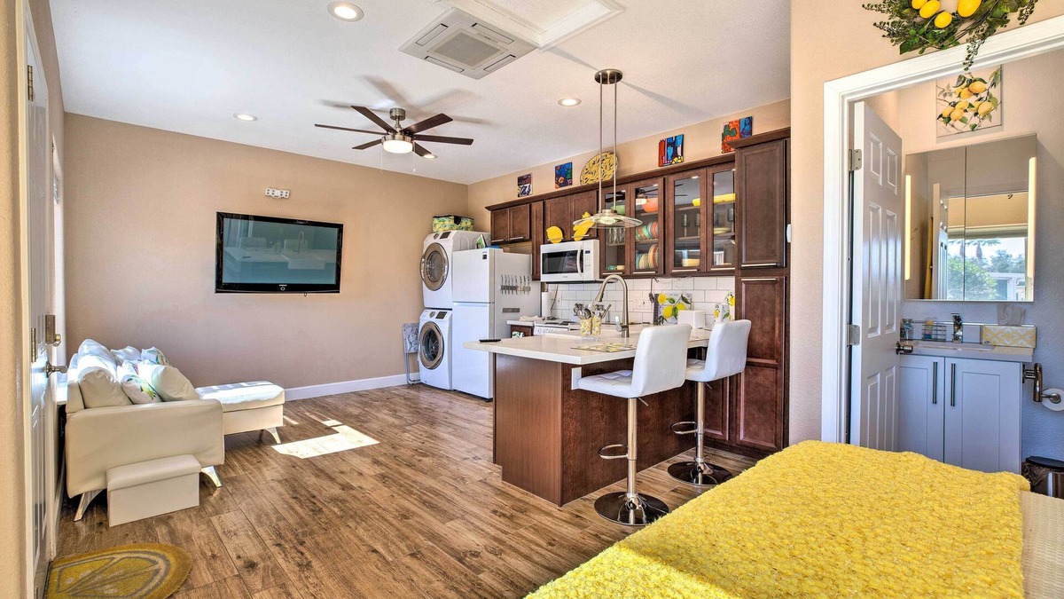 Sun City West Apartment | Modern Sun City Studio Near Deer Valley Golf