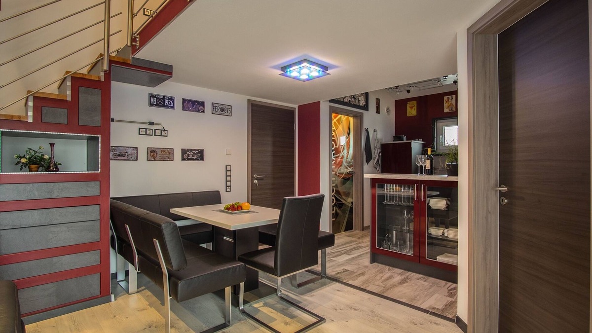 Uhldingen-Muehlhofen Apartment | Modern & TOP-equipped apartment (up to 6 pers.) + Netflix + bicycle garage
