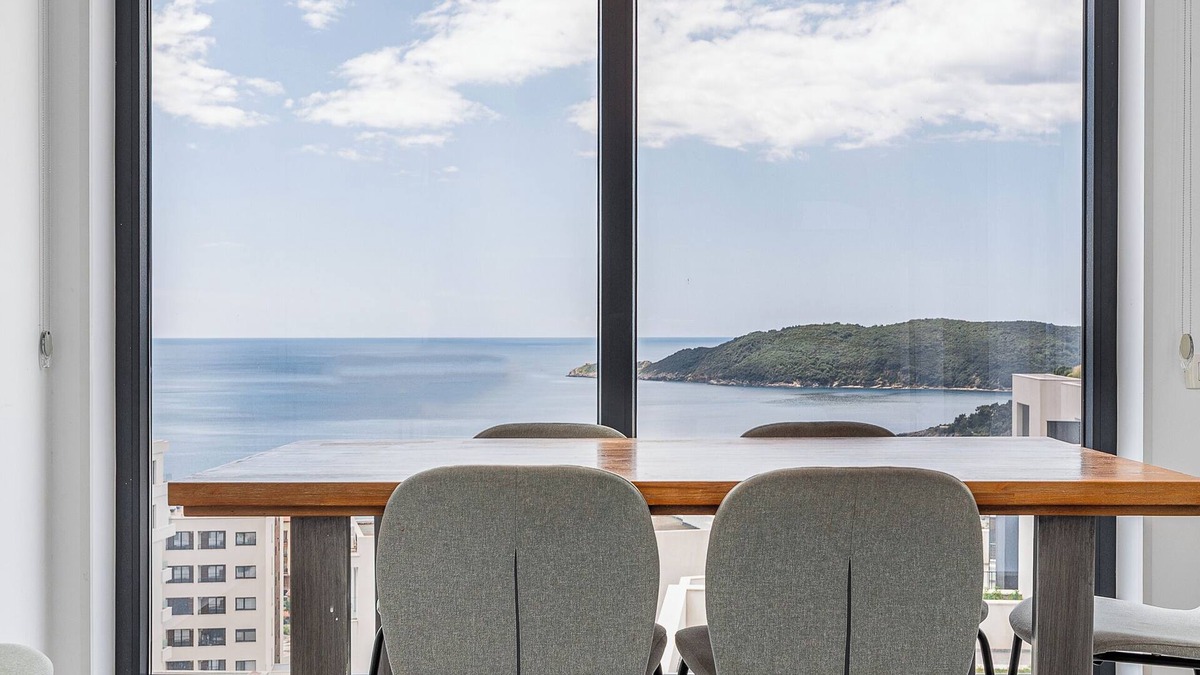 Becici Apartment | Modern Top Floor Sea View 3BR-Pool Spa Gym Luxury