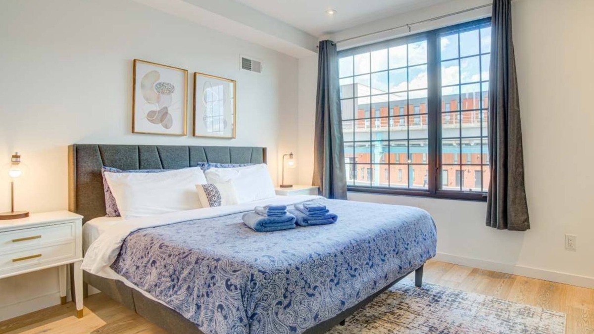 Olde Kensington House | Modern Townhome 15 - Free Parking - Hosted Stay Rafa
