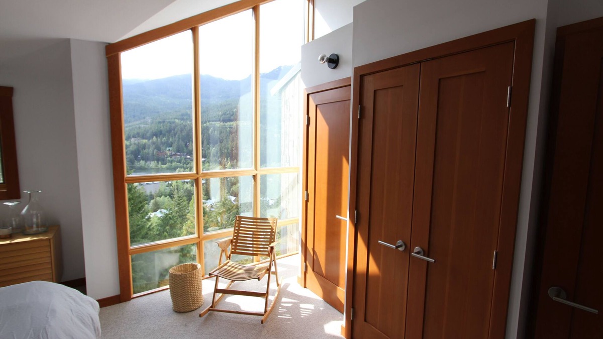 Whistler Creekside House | Modern Townhome - views of Nita Lake and mountains with quick walk to ski lifts!