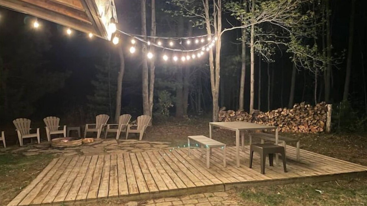 Merrillan Cabin | modern “treehouse” retreat for friends & family