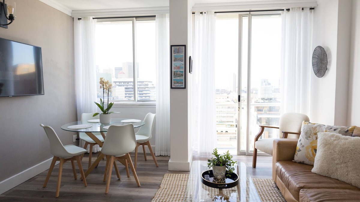Cape Town City Centre Apartment | Modern, trendy apartment in heart of Cape Town