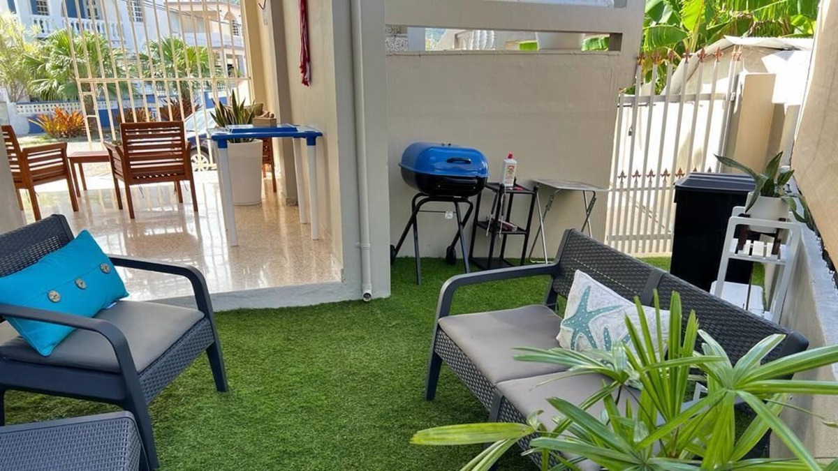 Ceiba House | MODERN TROPICAL PARADISE VILLAGE FULL HOUSE