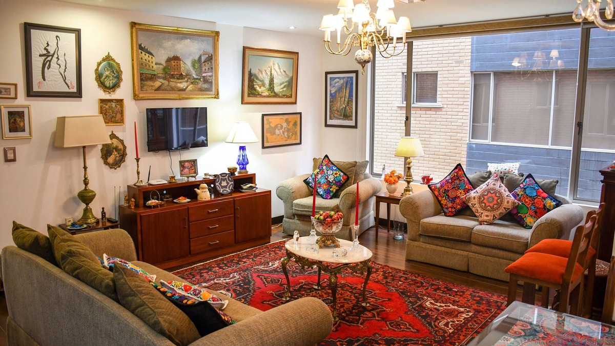 Cuenca Apartment | Modern two-bedroom apartment furnished in a classic style