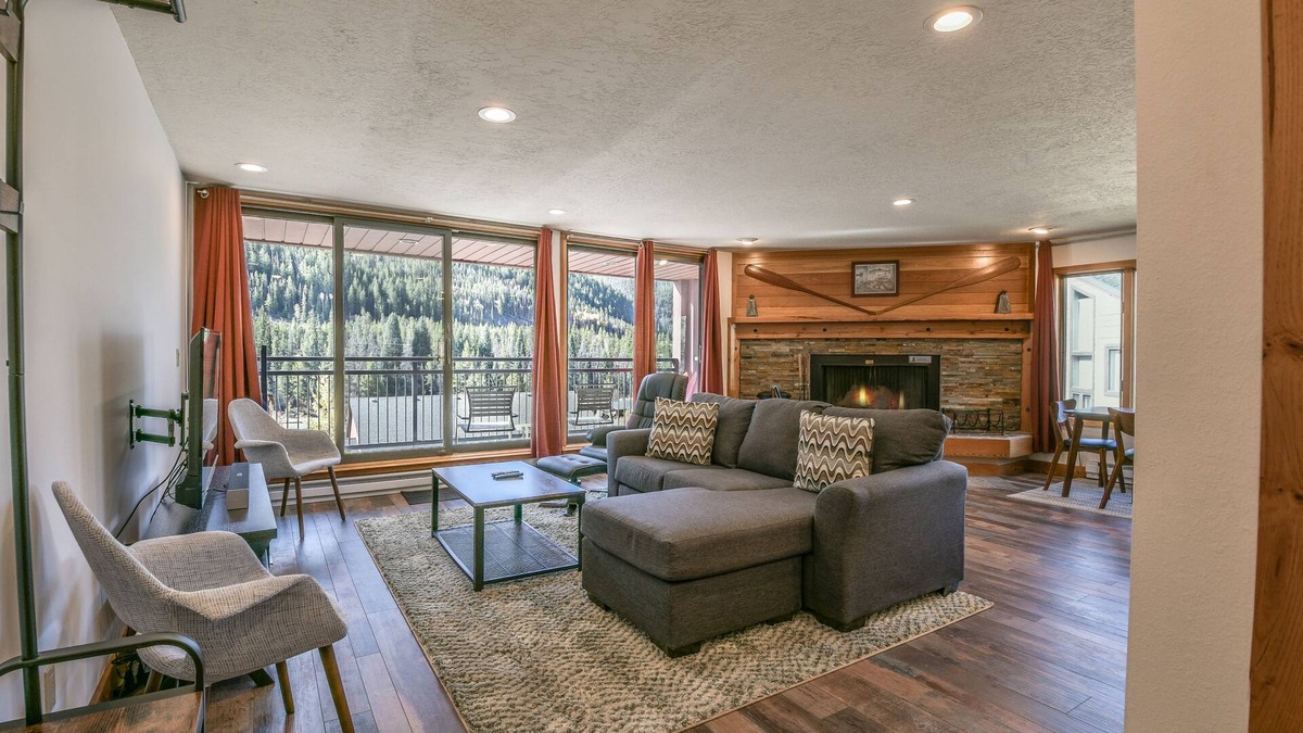Keystone Condo | Modern Unit with Fireplace and amazing Views!