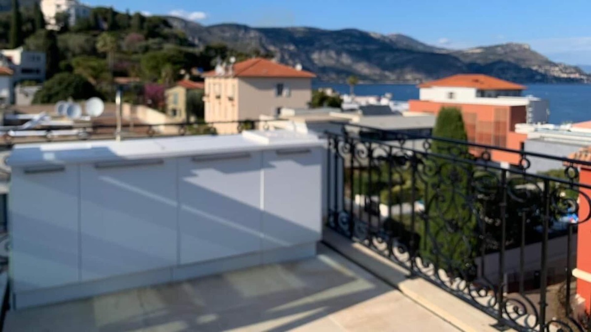 Cap-Ferrat Villa | Modern Villa