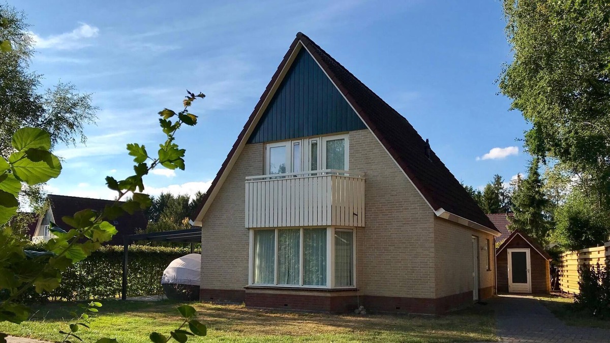 Schoonloo House | Modern vacation home in Drenthe with a 6-person new hot tub