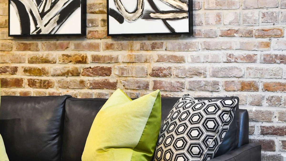Central Business District Hotel | Modern Vacation Rental in New Orleans CBD: Patio + Walk to French Quarter