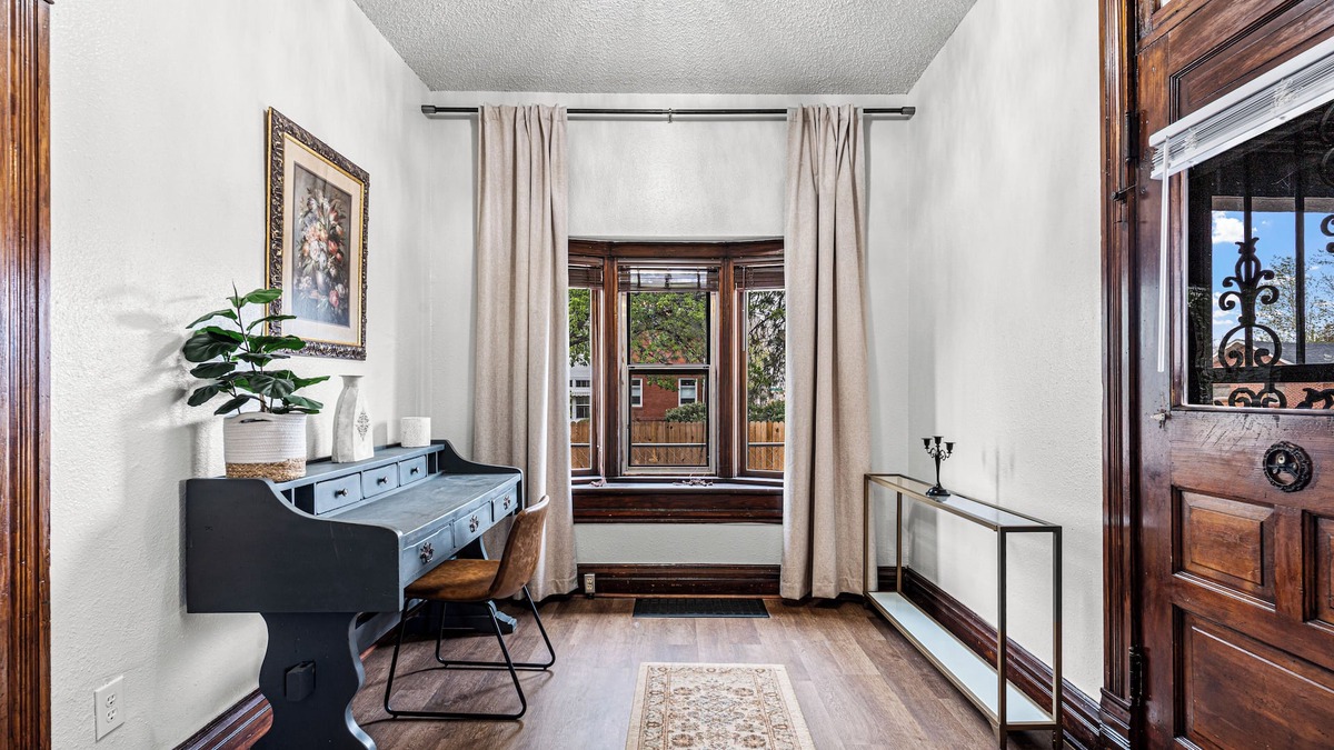 Pueblo House | Modern Victorian sleeps 6 trailer parking