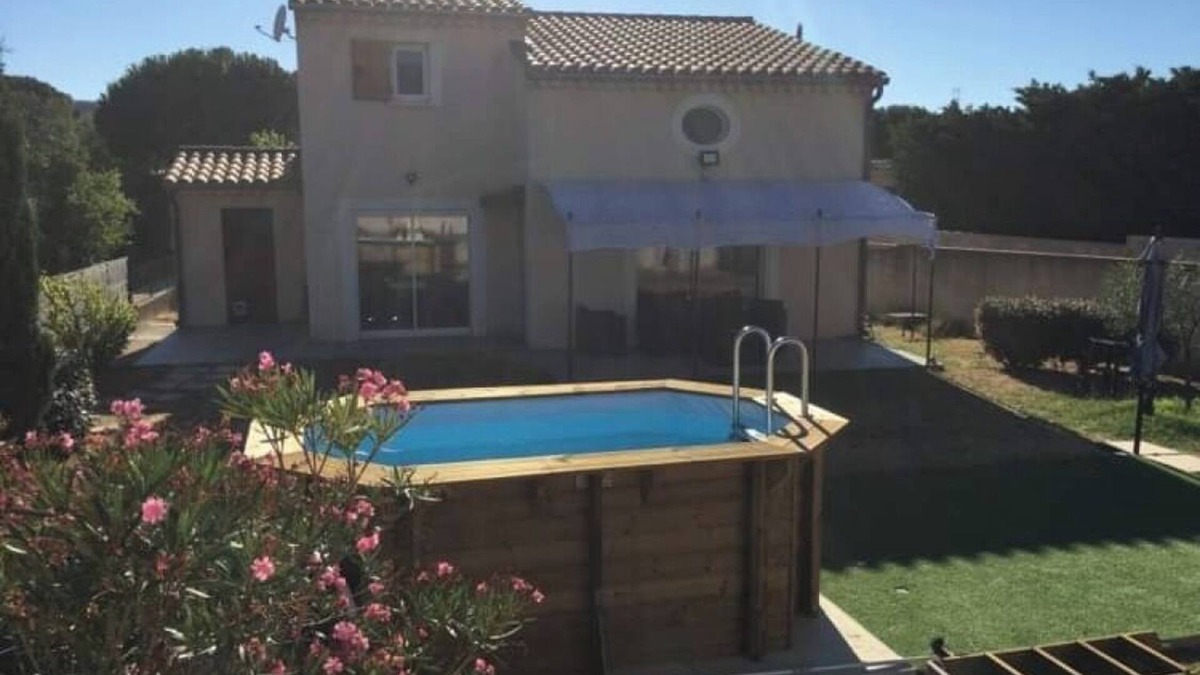 Bagnols-sur-Ceze Villa | Modern villa between Avignon and Uzés
