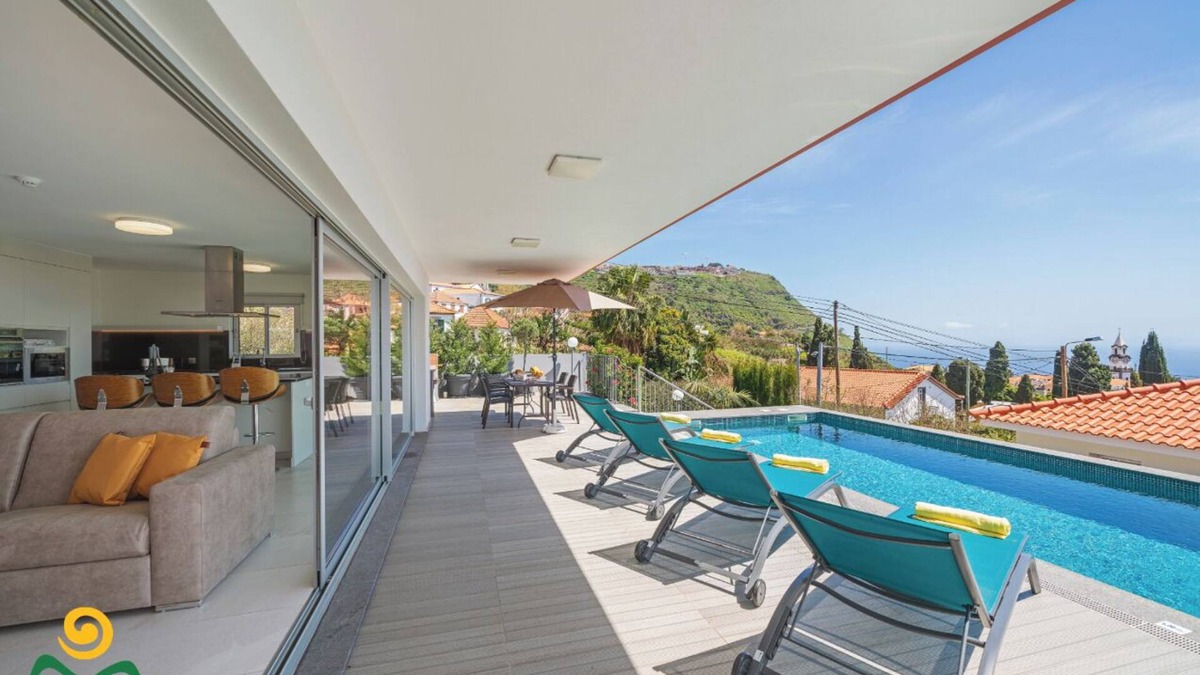Arco da Calheta Villa | Modern villa in Calheta, A/C, Pool | Arco Sun