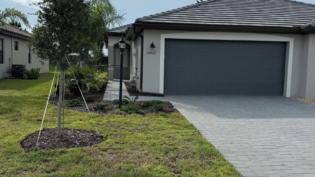 Lakewood Ranch Villa | Modern Villa New Build & Furniture/Resorts Amenities