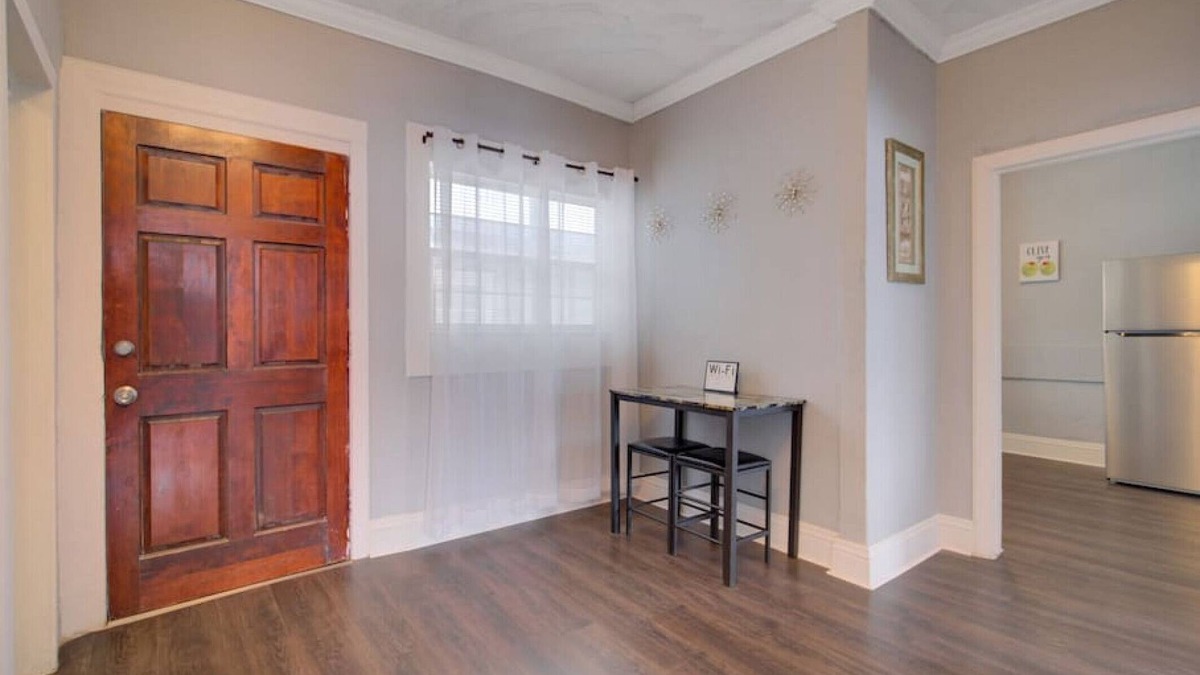 Tampa Apartment | Modern Westshore