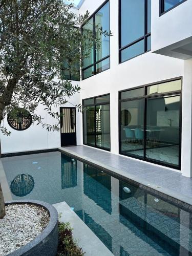 Talat Yai Villa | Modern ZEN Vibe 3BR Pool Villa Phuket