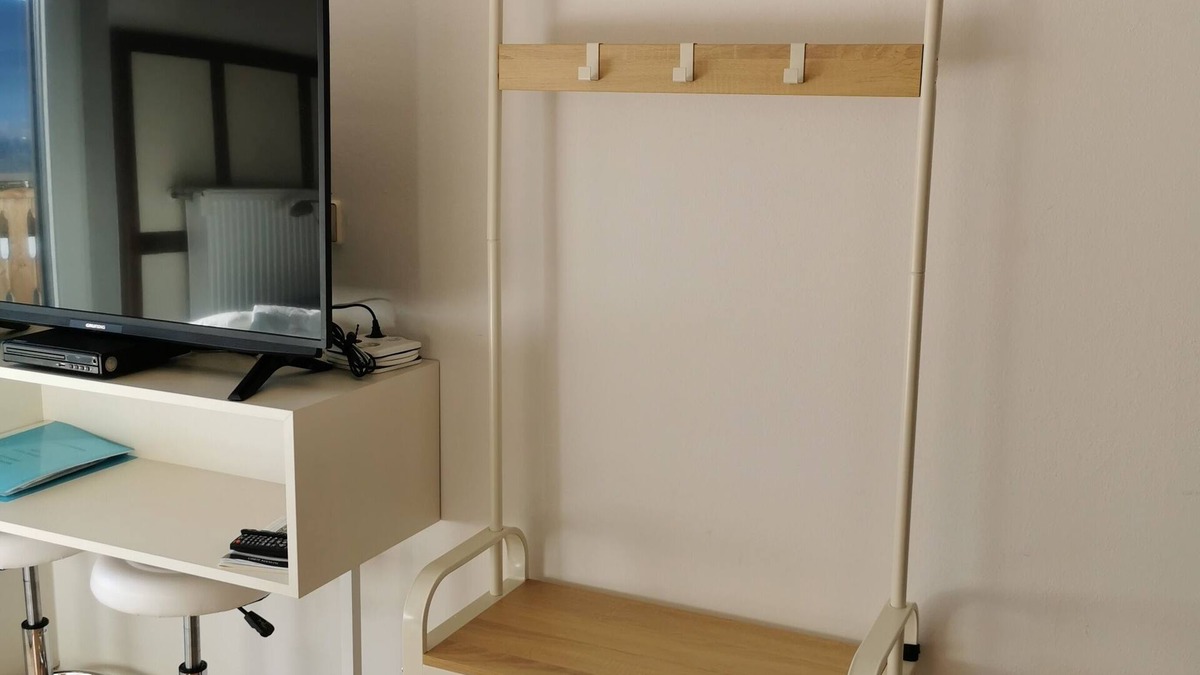 Reisach Apartment | Moderne Studio für 2 mit Bequemes Schlafsofa und Ensuite Badezimmer
