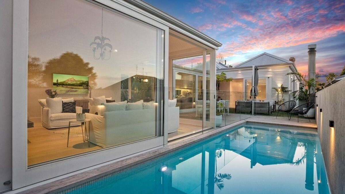 Grey Lynn House | Modernised Heritage Villa in Auckland