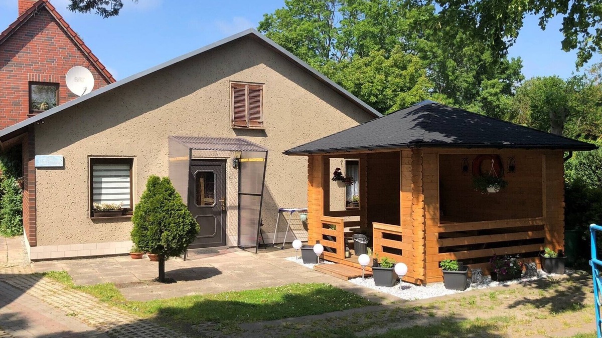 Wiek House | modernized cottage in Wiek Rügen quiet with covered pavilion