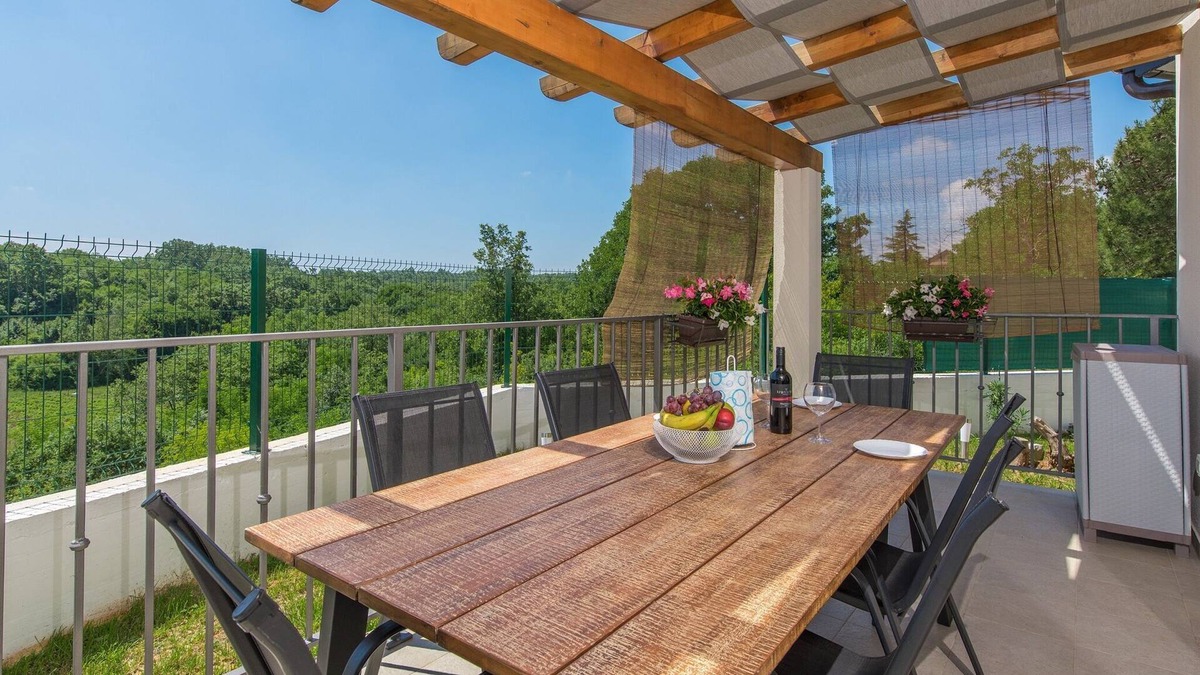 Matohanci Cottage | Modernly equipped holiday house near Rovinj with private pool for 6 people