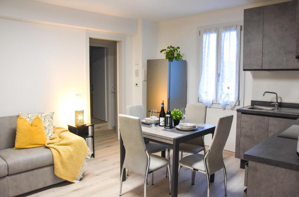 Como Apartment | Moderno appartamento - 15 minuti dal centro e parcheggio pubblico gratuito