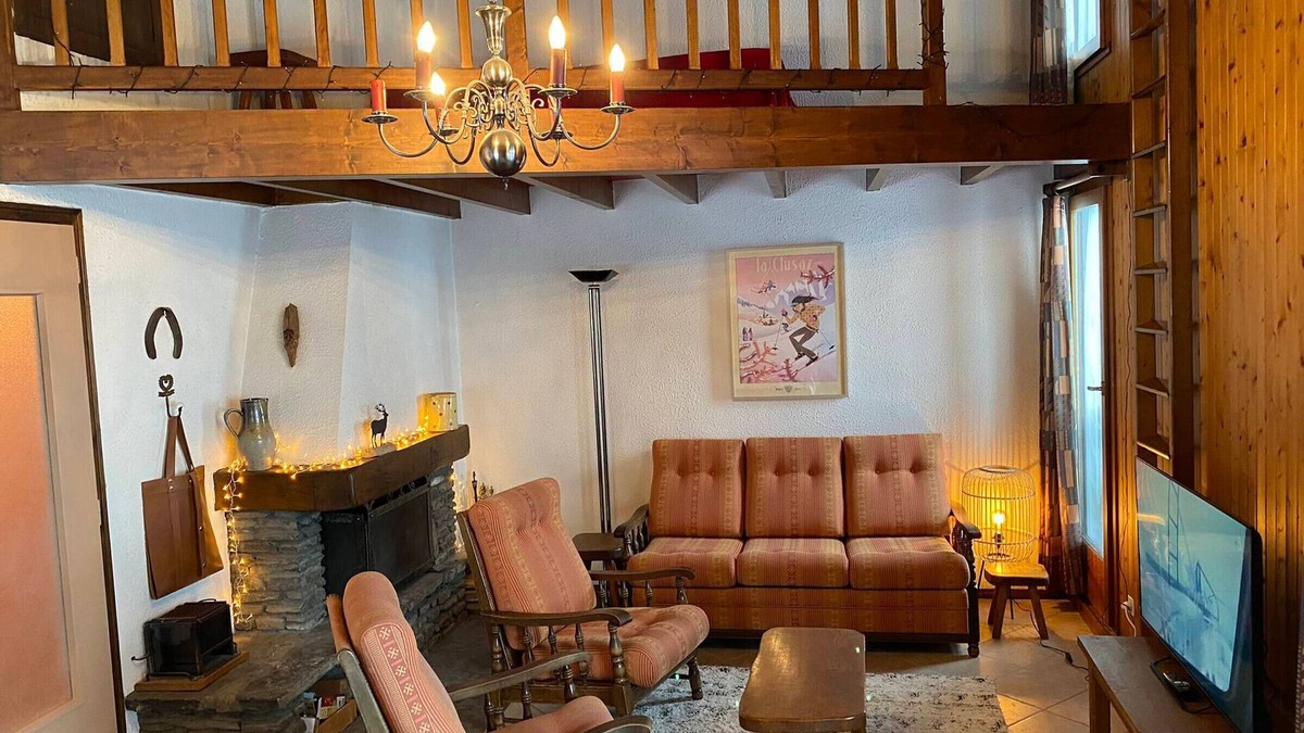 La Clusaz Apartment | Modest 2BR Apartment Near Ski Slopes with Balcony, Parking, and WiFi